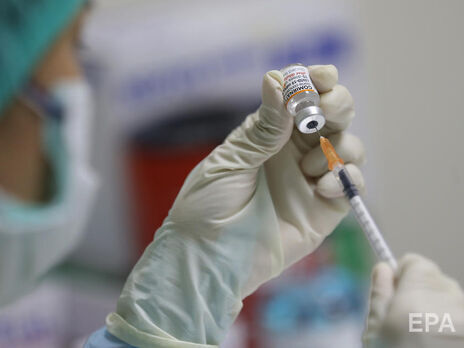 В Украине разрешили четвертую прививку от COVID-19 отдельным категориям населения