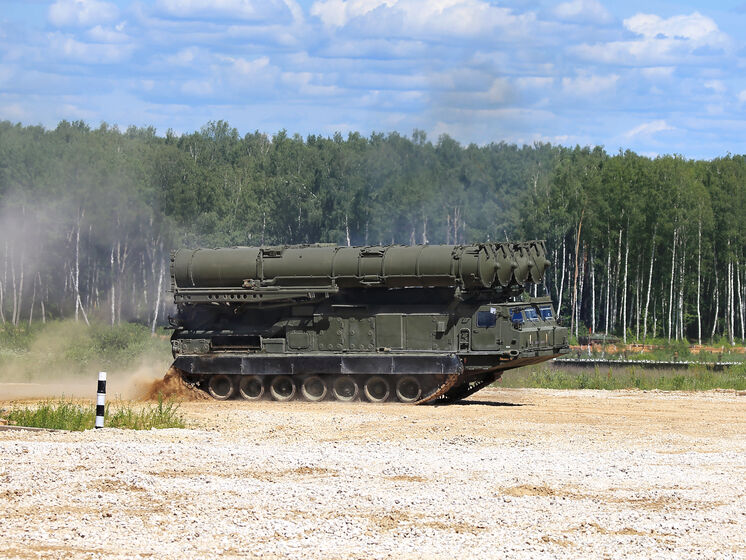 Россия ведет обстрелы из С-300 из-за острой нехватки ракет для наземных атак, это увеличивает риски для мирного населения Украины – британская разведка