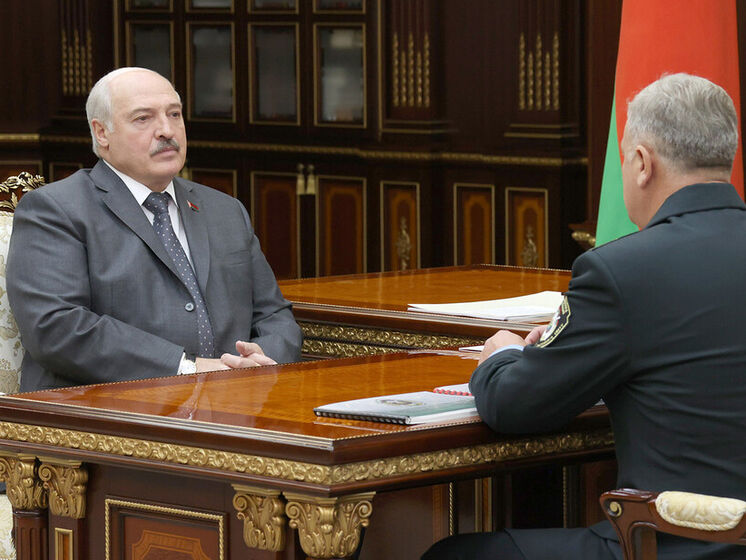 "Усю інспекцію потрібно мобілізувати". Лукашенко дав вказівку озброїти всіх єгерів у Білорусі