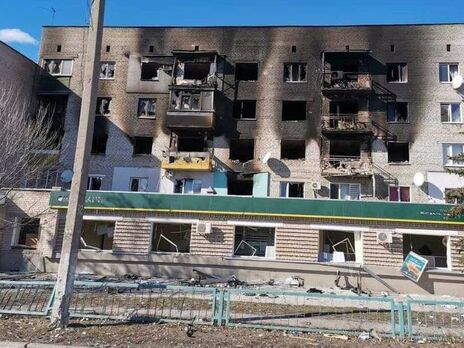 В Изюме жертвами россиян стали около 500 человек, сообщил мэр. Оккупанты показали свои списки погибших