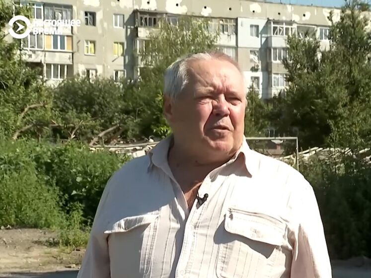 "Папа, по нам стреляют". Украинец четвертый месяц ищет сына, невестку и трех внучек в разбомбленной россиянами Бородянке