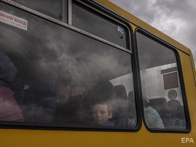В оккупированном Северодонецке россияне смогли собрать детей на одну школу из 20 – Гайдай