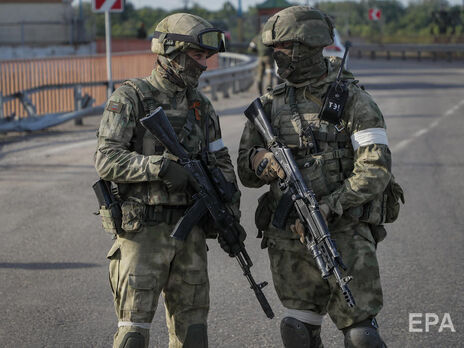 В Херсоне российские военные захватили пассажирский теплоход, чтобы переправляться через Днепр – полиция