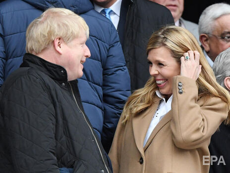 Джонсон сыграл свадьбу, на которую пригласил около 200 гостей