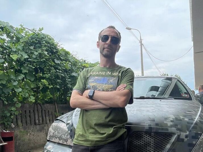 Крупін показав, який вигляд мають авто українських захисників після обстрілу окупантами, і оголосив збір на новий транспорт