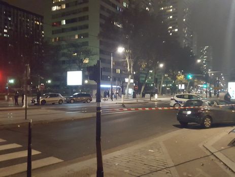 В Париже освободили заложников, захваченных в турагентстве