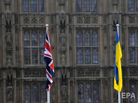 Великобританія планує виділити Україні £3 млрд на оборону та відновлення