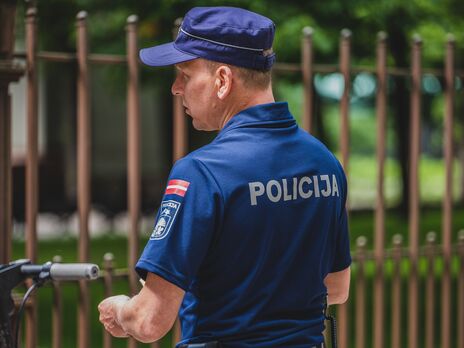 В Латвии полиция больше не будет охранять консульства России