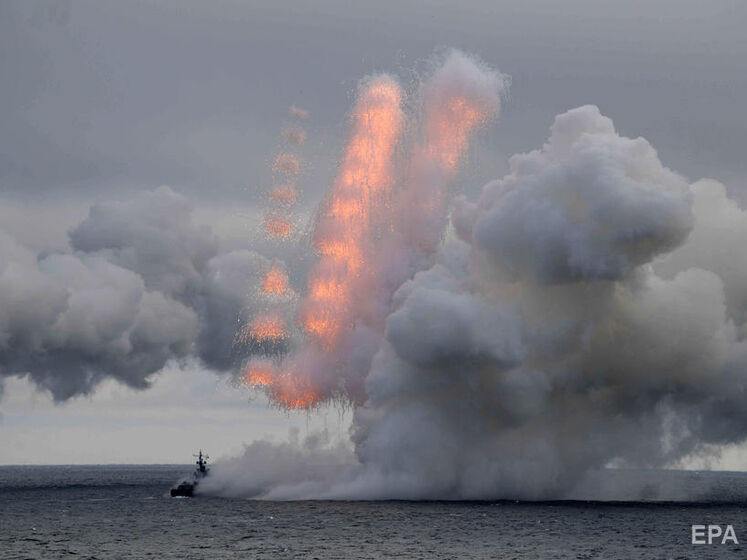 В Черном море оккупанты сосредоточили два носителя ракет "Калибр" – Генштаб ВСУ