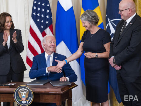 Байден подписал итоговый документ о поддержке Соединенными Штатами вступления в НАТО Швеции и Финляндии