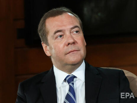 После ухода с поста президента РФ в 2012-м Медведев, по утверждению Пономарева, запил
