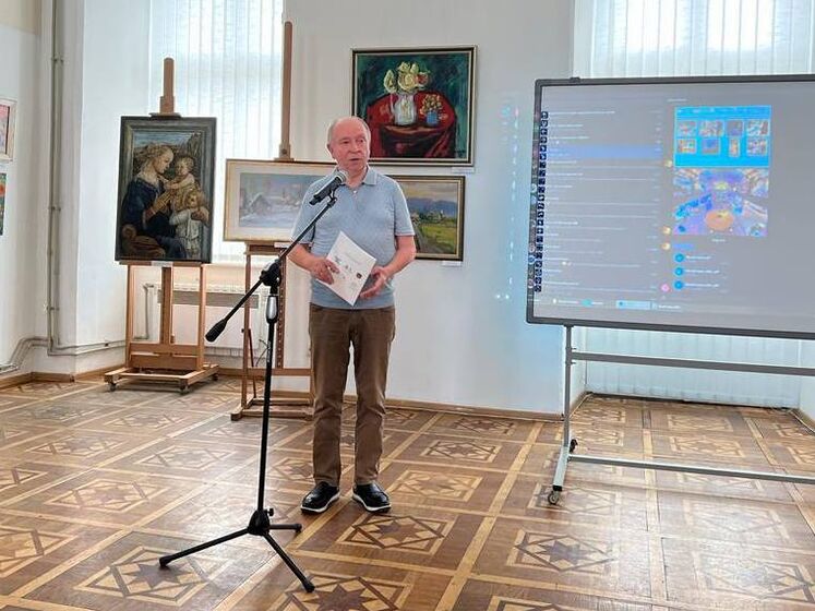 Президент МАН Довгий выставил на продажу коллекцию картин в поддержку ВСУ и для создания Музея науки