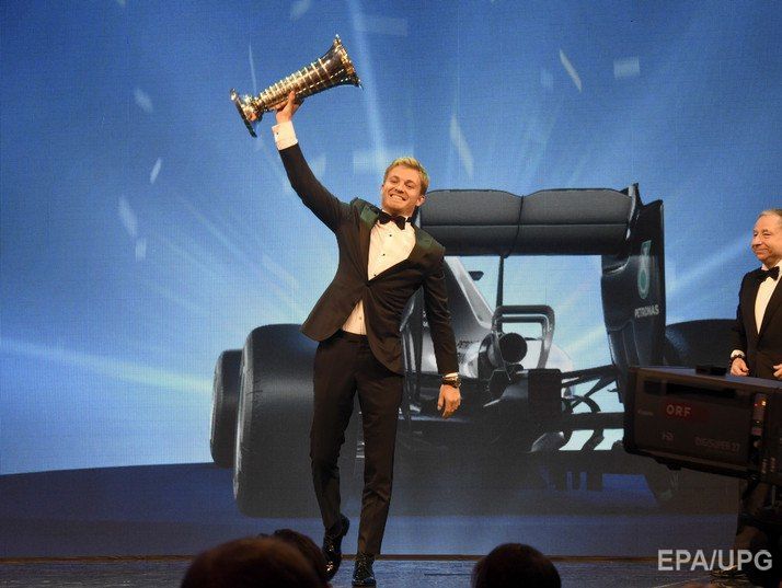 Победитель "Формулы-1" 2016 года Росберг заявил о завершении карьеры