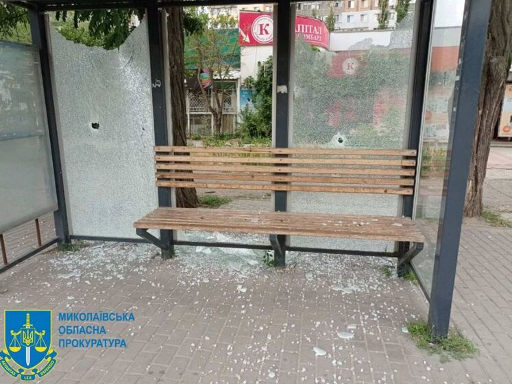 Кількість загиблих унаслідок російського обстрілу зупинки транспорту в Миколаєві зросла до восьми