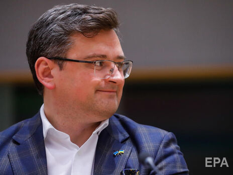 Кулеба: Туристы в футболках с Z не должны слоняться по иностранным пляжам