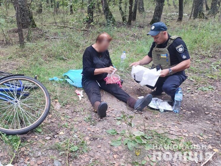 В Черниговской области женщина пошла в лес собирать грибы и подорвалась на растяжке – полиция