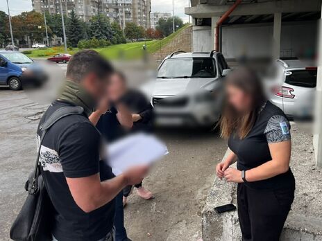 Киевлянка сдавала сотруднику ФСБ РФ места дислокации украинских военных – Офис генпрокурора