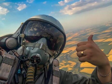 Арестович: Вся украинская авиация, вся украинская ПВО вышли из-под удара 24 февраля. Кроме Херсонской области