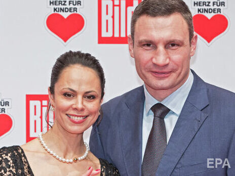 Віталій Кличко розлучається з дружиною після 25 років шлюбу. Названо причину