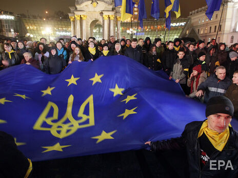 У ніч на 30 листопада 2013 року "Беркут" жорстоко розігнав мітинг молоді на підтримку курсу євроінтеграції на Майдані Незалежності у Києві