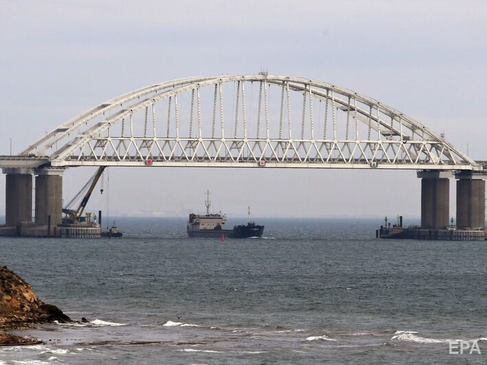 Через затори на Керченському мосту РФ намагається створити там "елітний коридор" – ОК "Південь"