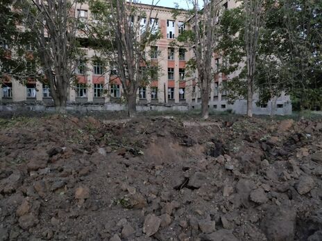В Донецкой области за сутки погибли двое гражданских, оккупанты разбомбили еще одну школу – ОВА
