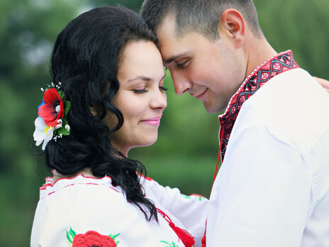 В День Независимости в Украине было зарегистрировано почти 400 браков