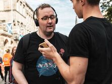 "Мы показывали карту тревог и говорили, что это происходит прямо сейчас". Балет Freedoom провел в Шотландии акцию в поддержку Украины 