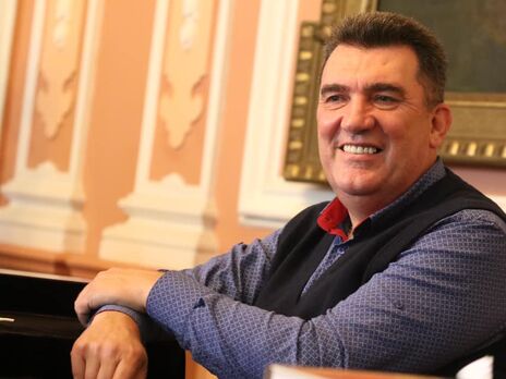 Партии, скомпроментированные контактом с Россией и Путиным, должны уйти из парламента Данилов