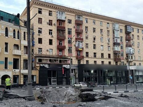 Ночной удар по центру Харькова был нанесен ракетами С-300, пострадала женщина. Харьковскую область не прекращали обстреливать