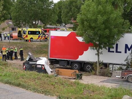 У Нідерландах унаслідок наїзду вантажівки на учасників вечірки загинуло шестеро людей