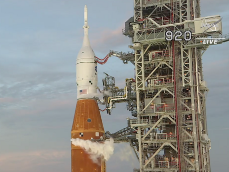 Полет на Луну: NASA отменило запуск ракеты из-за проблем с двигателем