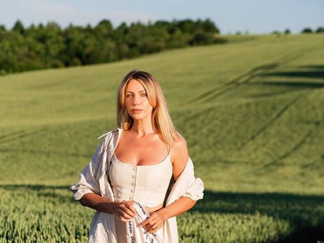 Нікітюк відвідала Охтирку і зустрілася з місцевими жителями, які пережили обстріли російських окупантів