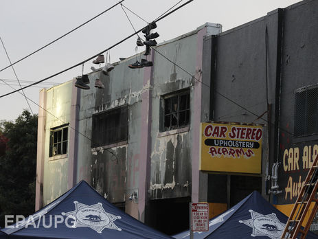 Количество погибших при пожаре в ночном клубе Окленда возросло до 36 человек