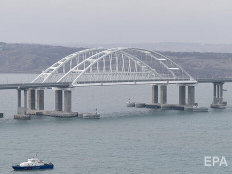Подоляк о россиянах в Крыму: Я не очень хочу, чтобы все они уехали через Керченский мост. Есть определенные юридические вопросы