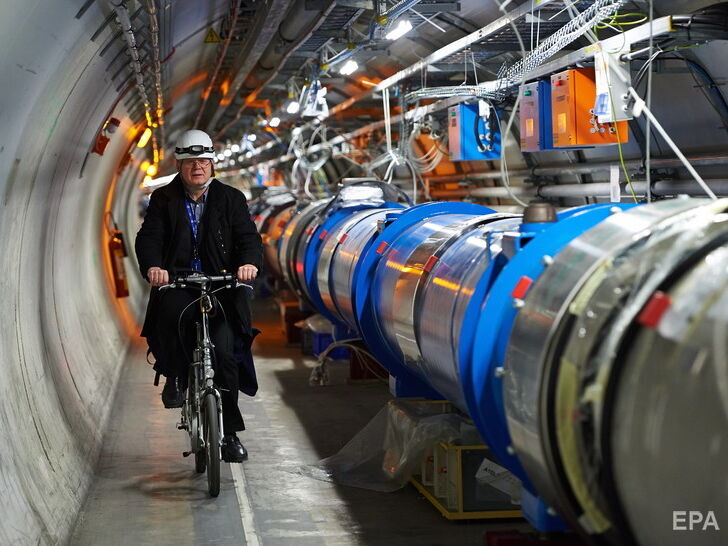 Адронный коллайдер может остановиться из-за энергетического кризиса в Европе