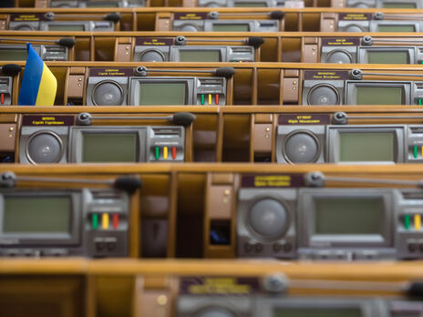 Україна може офіційно попросити ЄС заборонити видавати візи росіянам – проєкт постанови