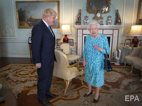 Єлизавета ІІ прийняла відставку Джонсона з посади прем'єр-міністра Британії
