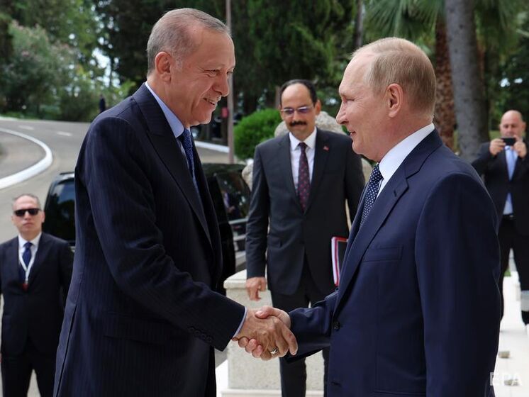 "Посоветуюсь об этом с Эрдоганом". Путин недоволен "зерновым соглашением" и хочет изменить его условия
