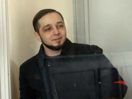 Активиста Хорта, который порвал портрет Порошенко, освободили из-под стражи