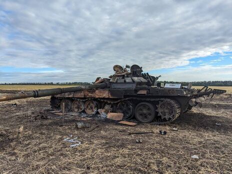 Украинская армия за сутки уничтожила 400 оккупантов, 18 российских танков, три самолета и вертолет – Генштаб ВСУ
