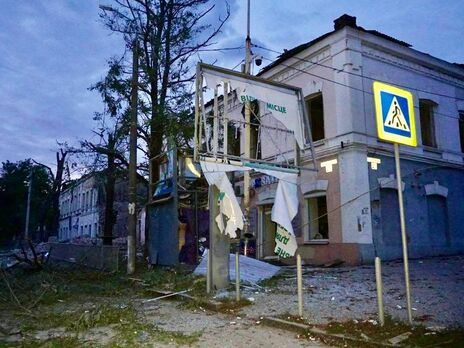Дніпро постраждало від підступного ракетного удару вночі