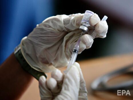 EMA рекомендовало разрешить новую бустерную дозу вакцины против коронавируса
