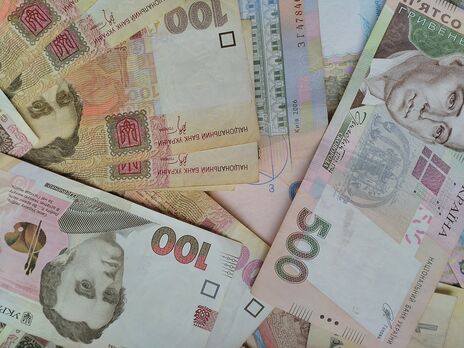 Екскерівників великого українського банку підозрюють у виведенні активів російського олігарха за кордон