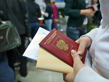 В Украине намерены ввести наказание за получение российских паспортов в оккупации