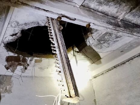 Окупанти вночі тричі обстріляли Нікополь, у місті сталося чотири пожежі, поранено жінку – ОВА