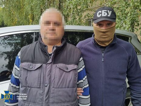 В Купянске коммунальщик помогал оккупантам заметать следы преступлений, он задержан – СБУ