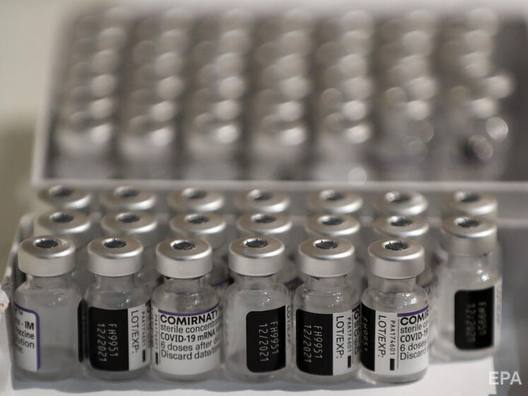 В Украину доставили 400 тыс. доз вакцины от COVID-19 производства Pfizer/BioNTech