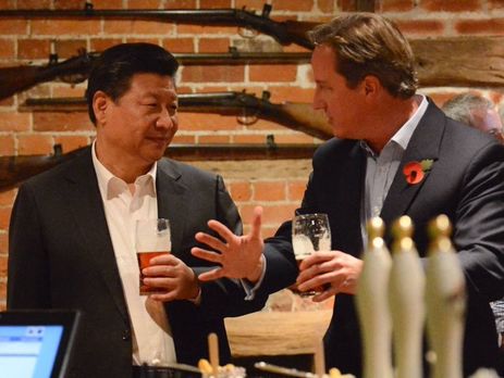 Китайская компания купила паб, где Си Цзиньпин пил пиво с Кэмероном