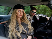 "Додому". Позитив спел с новой подопечной продюсера Лисицы. Видео